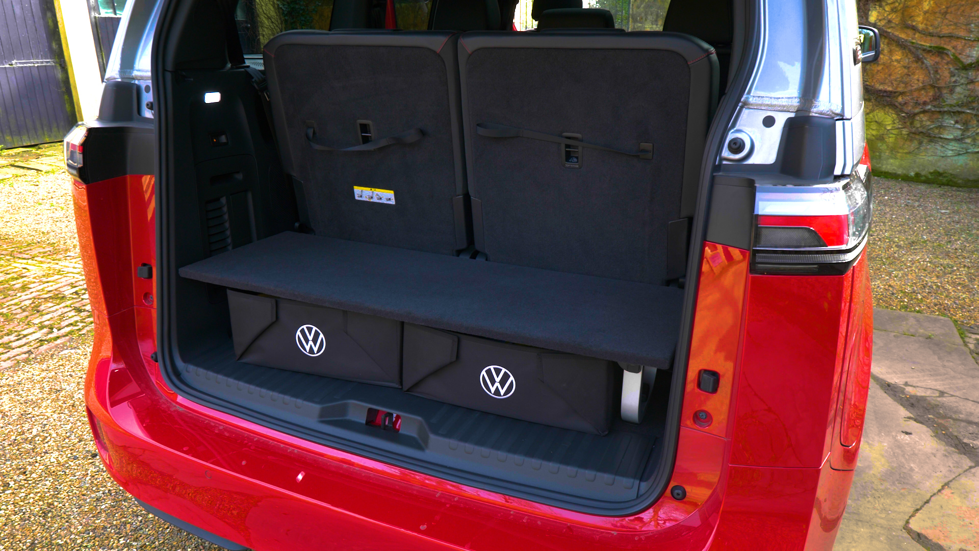 VOLKSWAGEN ID. BUZZ ESTATE 210kW Style Pro 79kWh 5dr Auto [6 Seat]